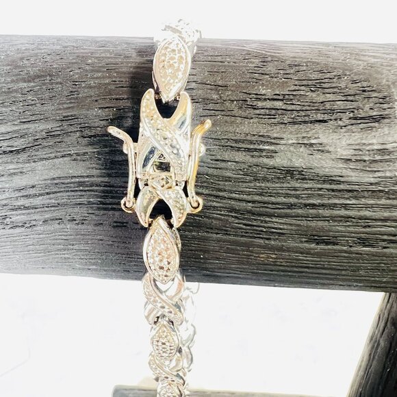 Sonia Hou Signed Silver-Tone Accent Infinity-Link Tennis Bracelet Secure Clasp - Picture 5 of 7